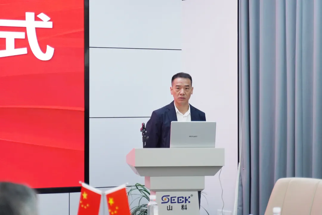 9b3210cf338c85c6def92a50d8e3e903